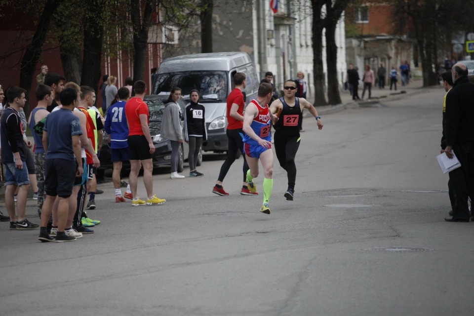 Тысячи псковичей пробежали эстафету «Псковской правды» – 2018
