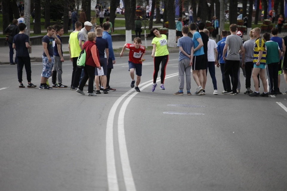Тысячи псковичей пробежали эстафету «Псковской правды» – 2018
