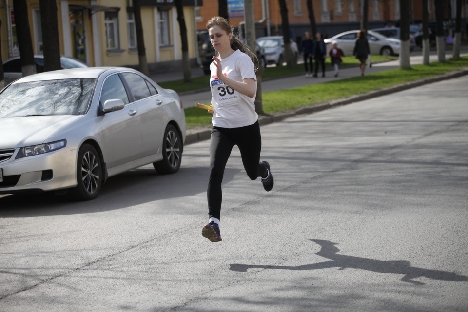 Тысячи псковичей пробежали эстафету «Псковской правды» – 2018