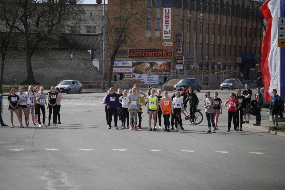 Тысячи псковичей пробежали эстафету «Псковской правды» – 2018