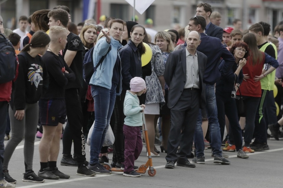 Тысячи псковичей пробежали эстафету «Псковской правды» – 2018