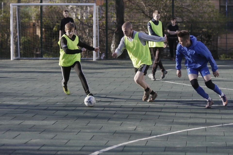 Чемпионат по дворовому футболу на кубок губернатора Чемпионат по дворовому футболу на кубок губернатора