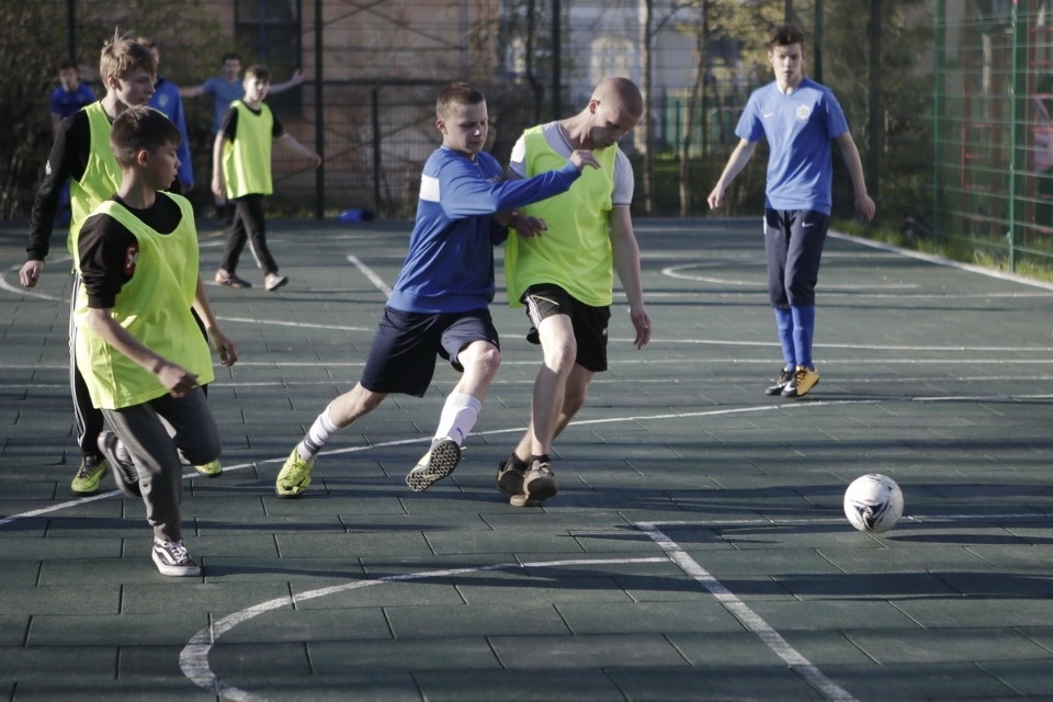 Чемпионат по дворовому футболу на кубок губернатора Чемпионат по дворовому футболу на кубок губернатора