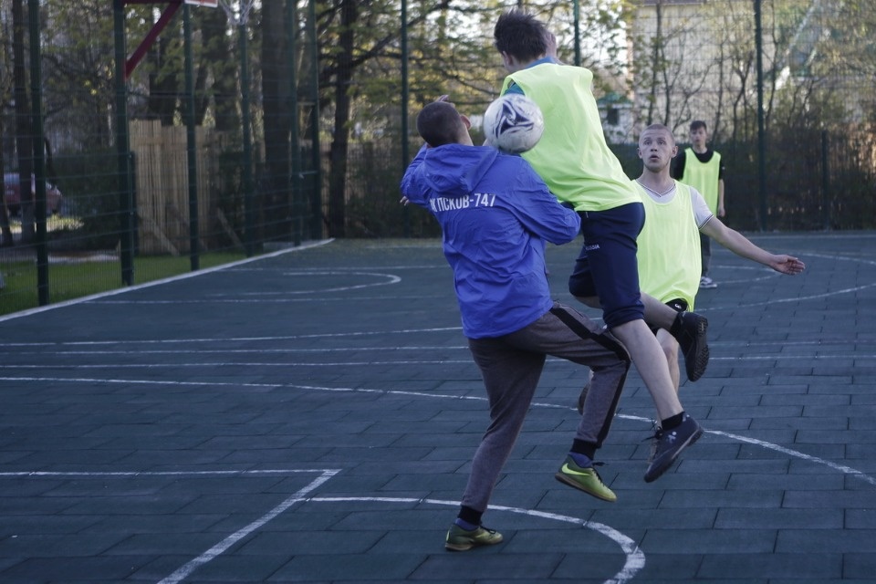 Чемпионат по дворовому футболу на кубок губернатора Чемпионат по дворовому футболу на кубок губернатора