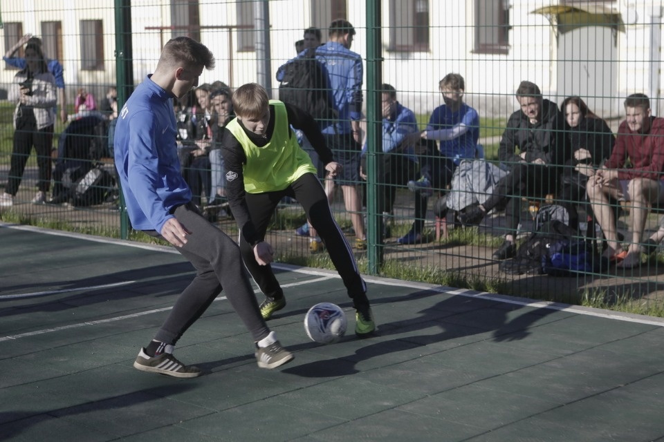 Чемпионат по дворовому футболу на кубок губернатора Чемпионат по дворовому футболу на кубок губернатора