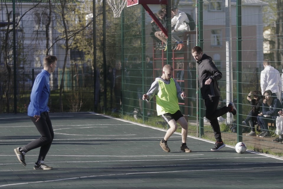 Чемпионат по дворовому футболу на кубок губернатора Чемпионат по дворовому футболу на кубок губернатора
