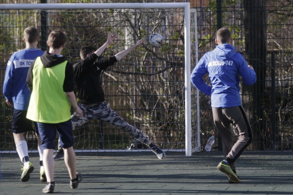 Чемпионат по дворовому футболу на кубок губернатора Чемпионат по дворовому футболу на кубок губернатора