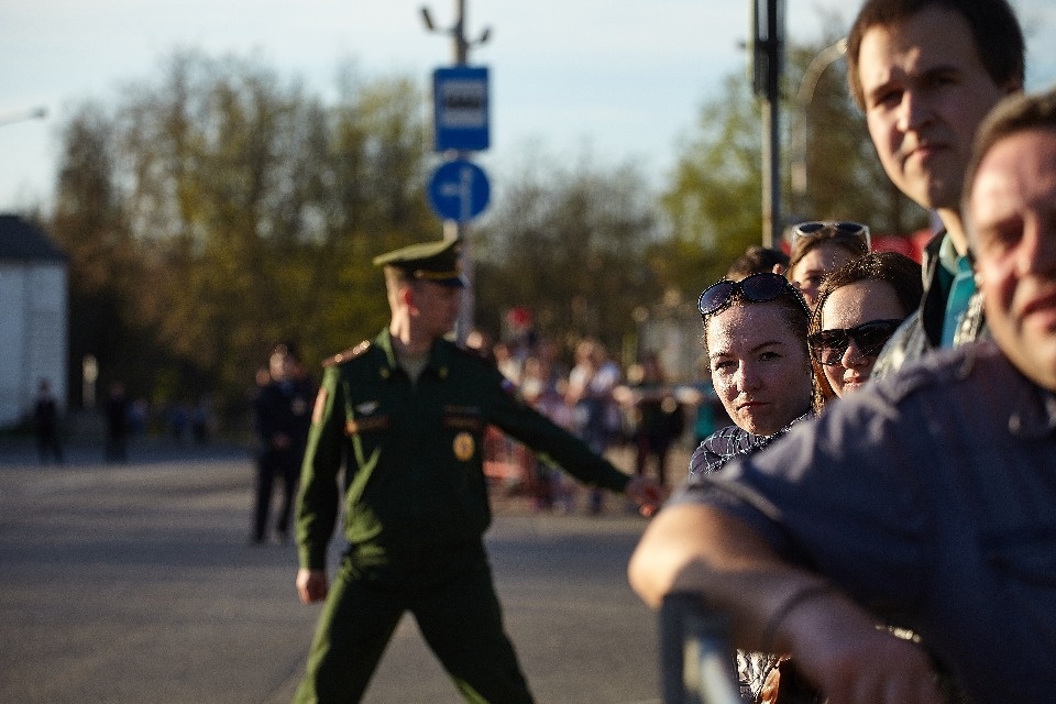 Последняя вечерняя репетиция парада Победы прошла в Пскове