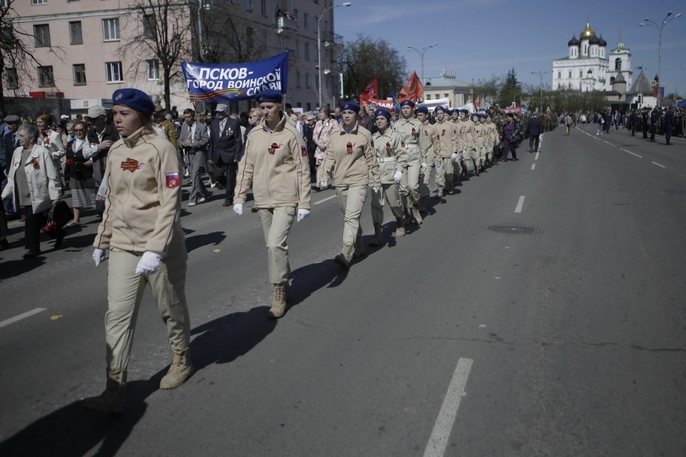 «Бессмертный полк» прошёл по Пскову