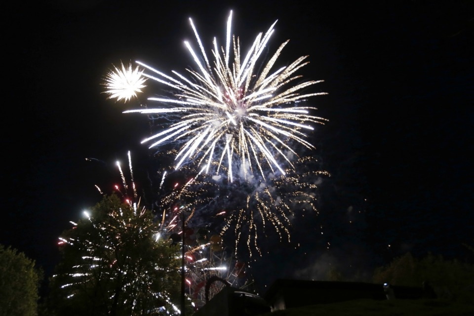 Праздничным салютом завершился в Пскове День Победы