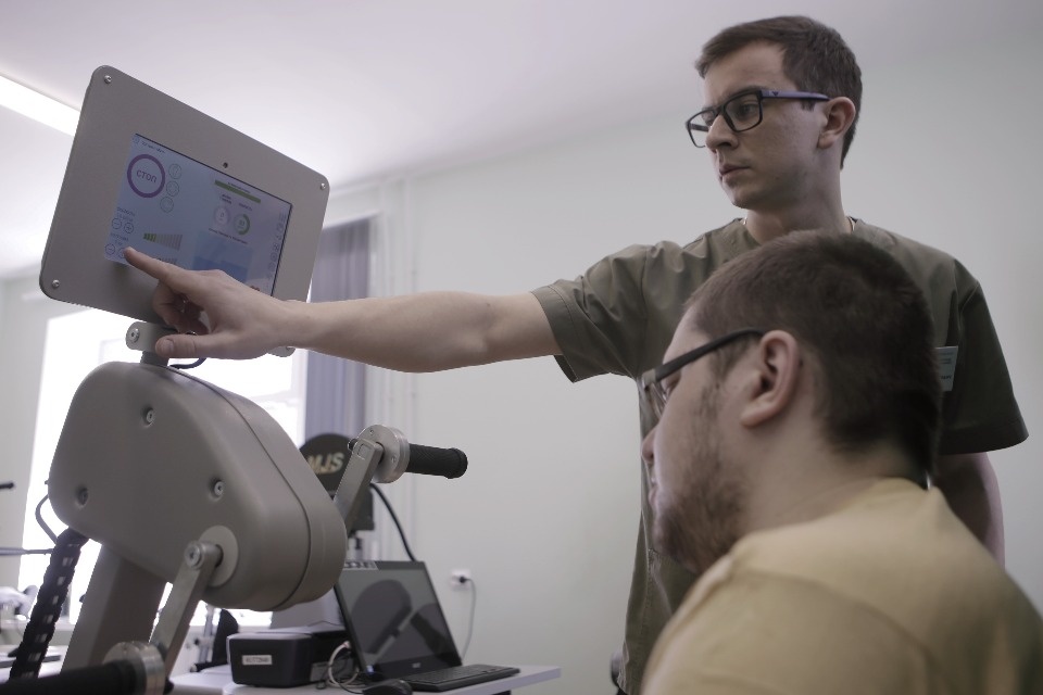 Лечебная тренировка в горбольнице Пскова