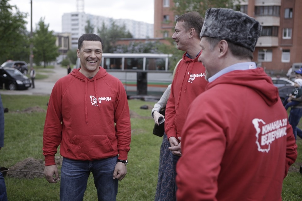 Вишневый сад посадили в Пскове участники проекта #Команда2018 Вишневый сад посадили в Пскове участники проекта #Команда2018