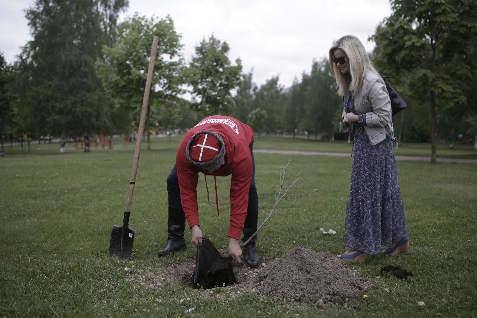 Вишневый сад посадили в Пскове участники проекта #Команда2018 Вишневый сад посадили в Пскове участники проекта #Команда2018