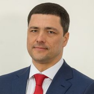 Михаил Ведерников – выпускникам: Никогда не останавливайтесь на достигнутом