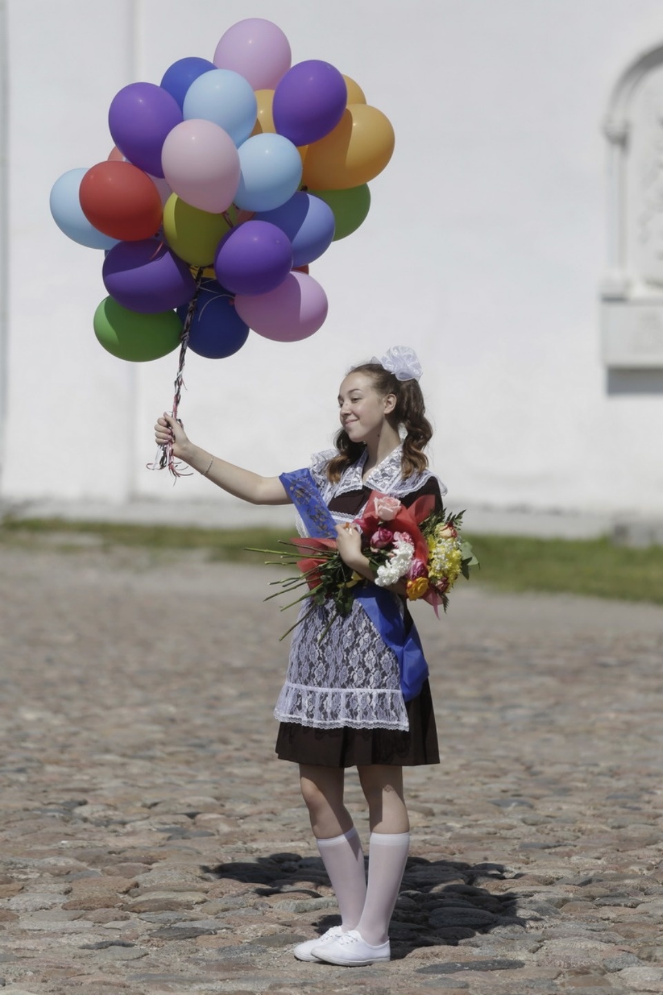 Для псковских выпускников прозвенел Последний звонок