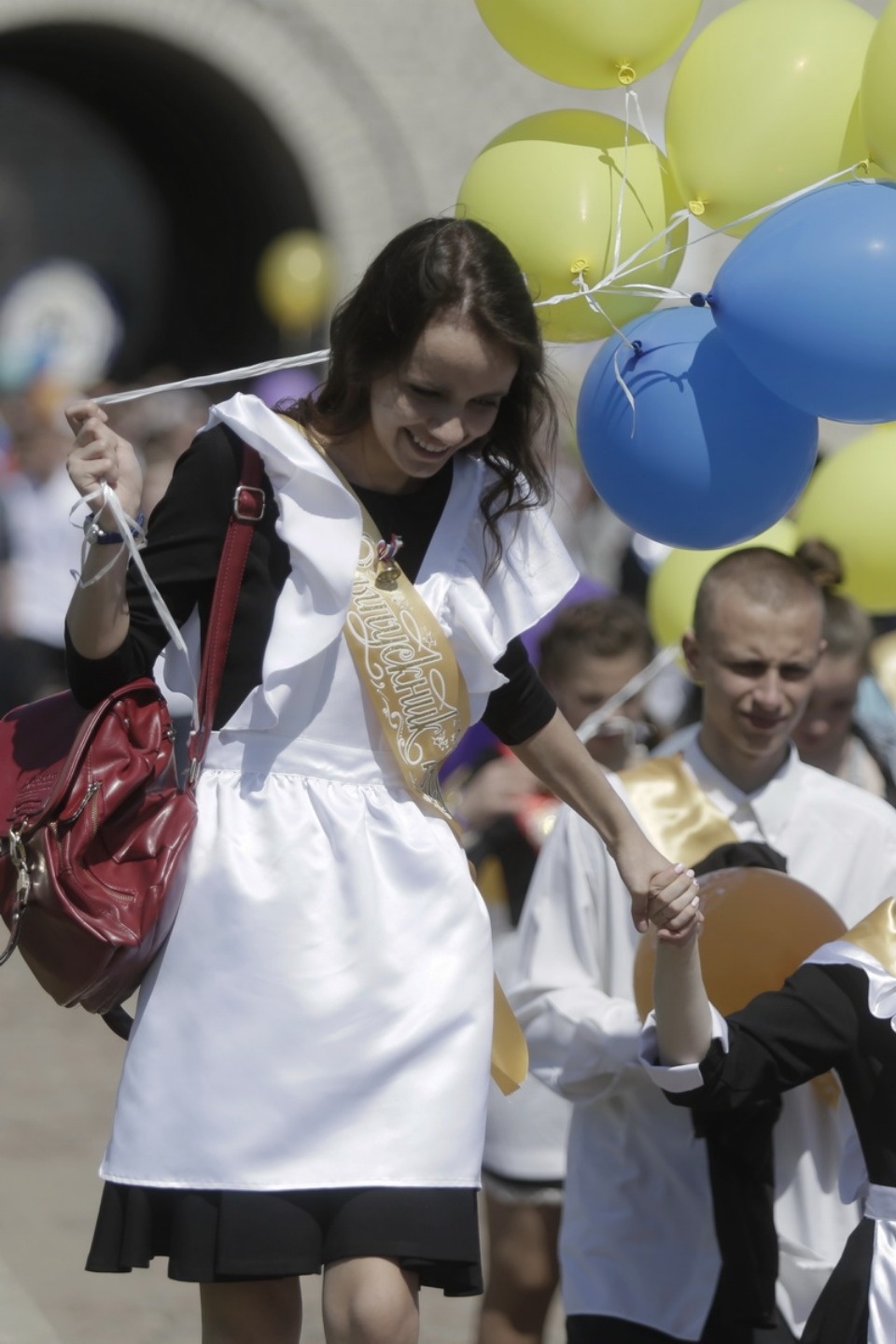 Для псковских выпускников прозвенел Последний звонок