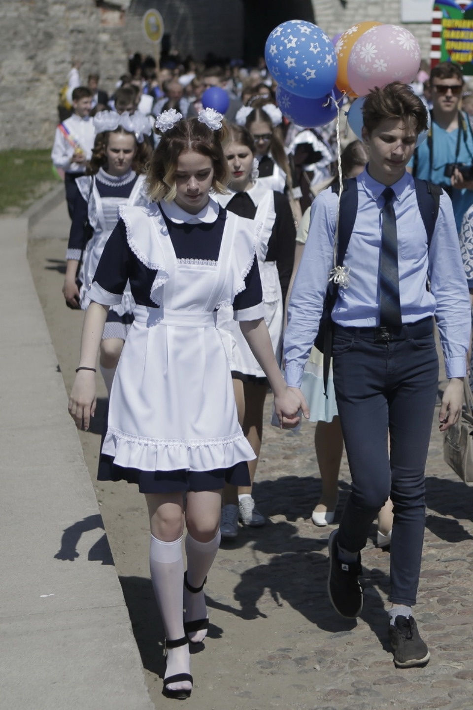 Для псковских выпускников прозвенел Последний звонок