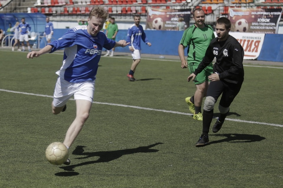 Финальный этап Чемпионата по дворовому футболу на кубок врио губернатора Михаила Ведерникова Финальный этап Чемпионата по дворовому футболу на кубок врио губернатора Михаила Ведерникова