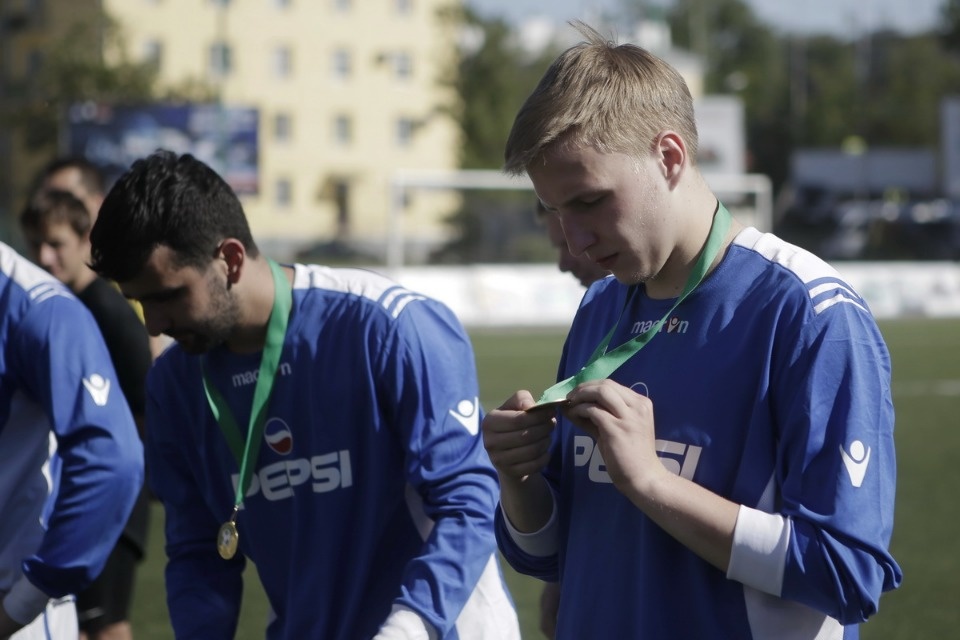 Награждение победителей Чемпионата по дворовому футболу на кубок губернатора