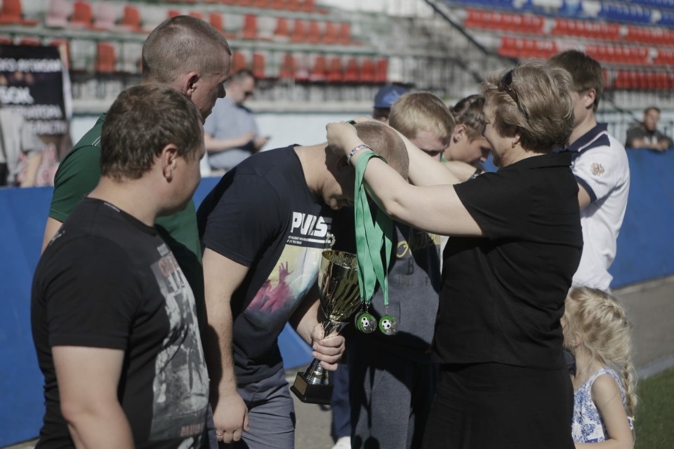 Награждение победителей Чемпионата по дворовому футболу на кубок губернатора