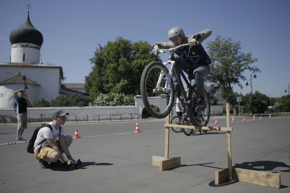 По улицам города проехал второй Псковский велопарад