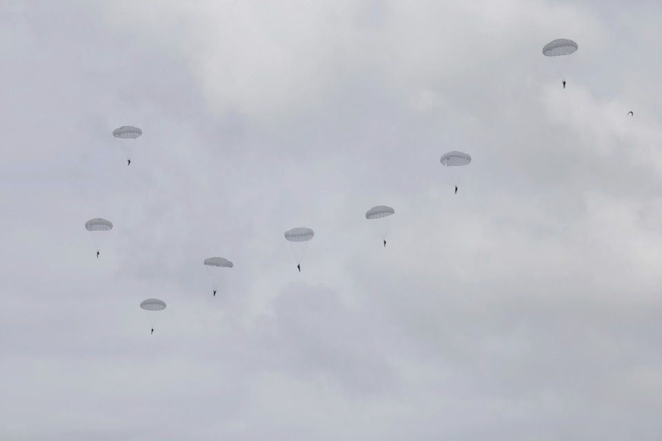 Тактические учения 76-й десантно-штурмовой дивизии. Тактические учения 76-й десантно-штурмовой дивизии.