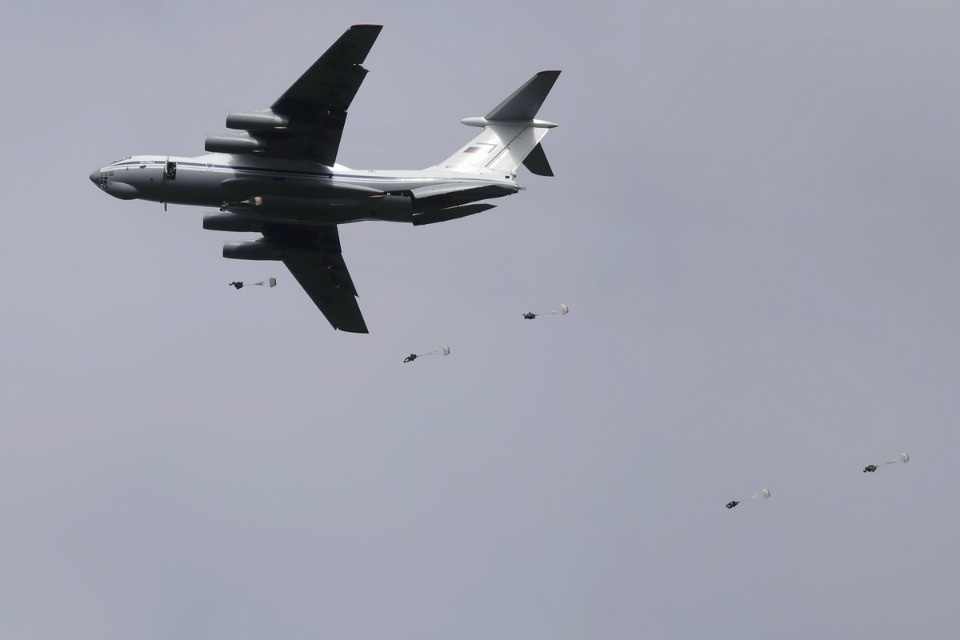 Тактические учения 76-й десантно-штурмовой дивизии. Тактические учения 76-й десантно-штурмовой дивизии.