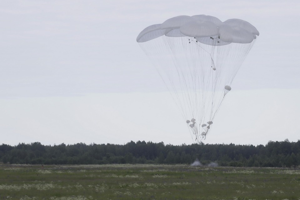 Тактические учения 76-й десантно-штурмовой дивизии. Тактические учения 76-й десантно-штурмовой дивизии.