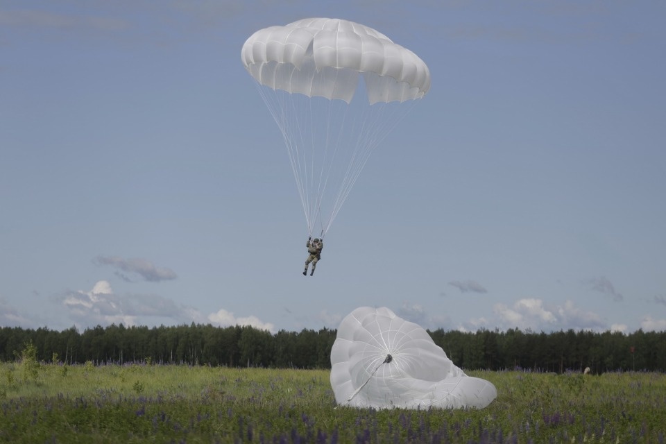 Тактические учения 76-й десантно-штурмовой дивизии. Тактические учения 76-й десантно-штурмовой дивизии.