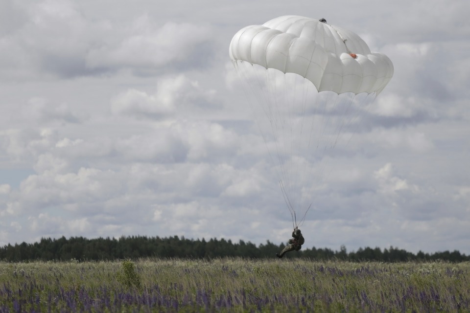 Тактические учения 76-й десантно-штурмовой дивизии. Тактические учения 76-й десантно-штурмовой дивизии.