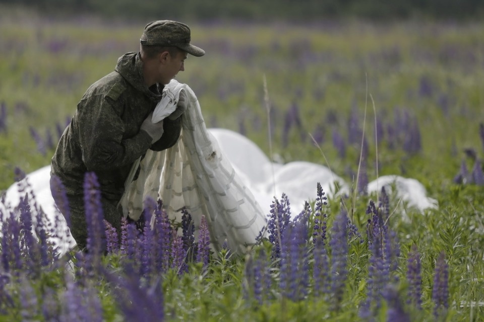 Тактические учения 76-й десантно-штурмовой дивизии. Тактические учения 76-й десантно-штурмовой дивизии.