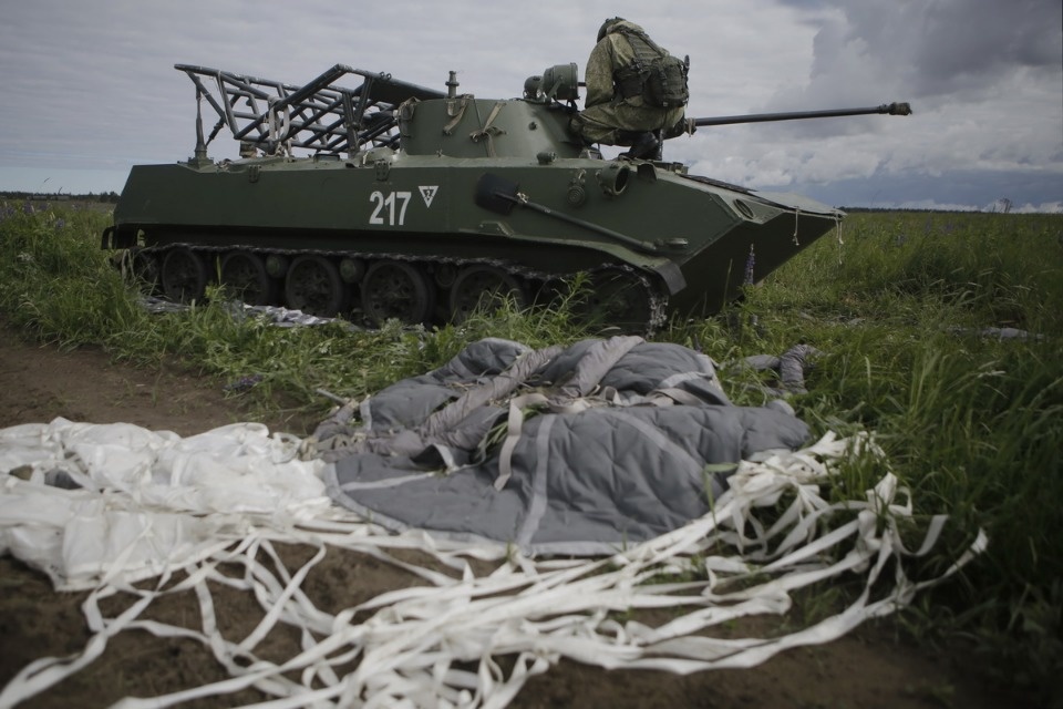 Тактические учения 76-й десантно-штурмовой дивизии. Тактические учения 76-й десантно-штурмовой дивизии.