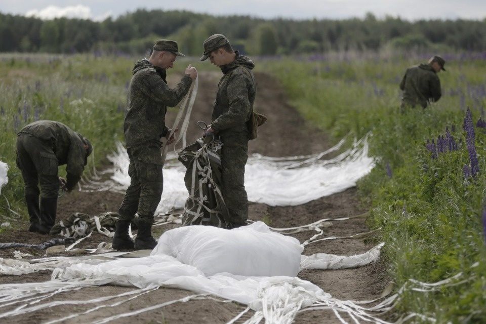 Тактические учения 76-й десантно-штурмовой дивизии. Тактические учения 76-й десантно-штурмовой дивизии.