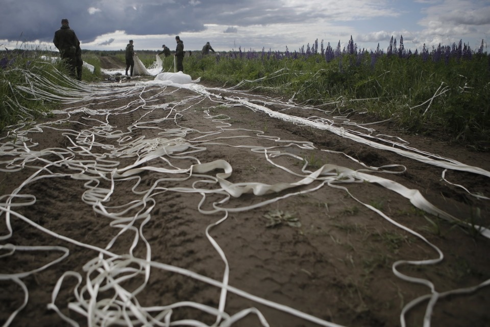 Тактические учения 76-й десантно-штурмовой дивизии. Тактические учения 76-й десантно-штурмовой дивизии.