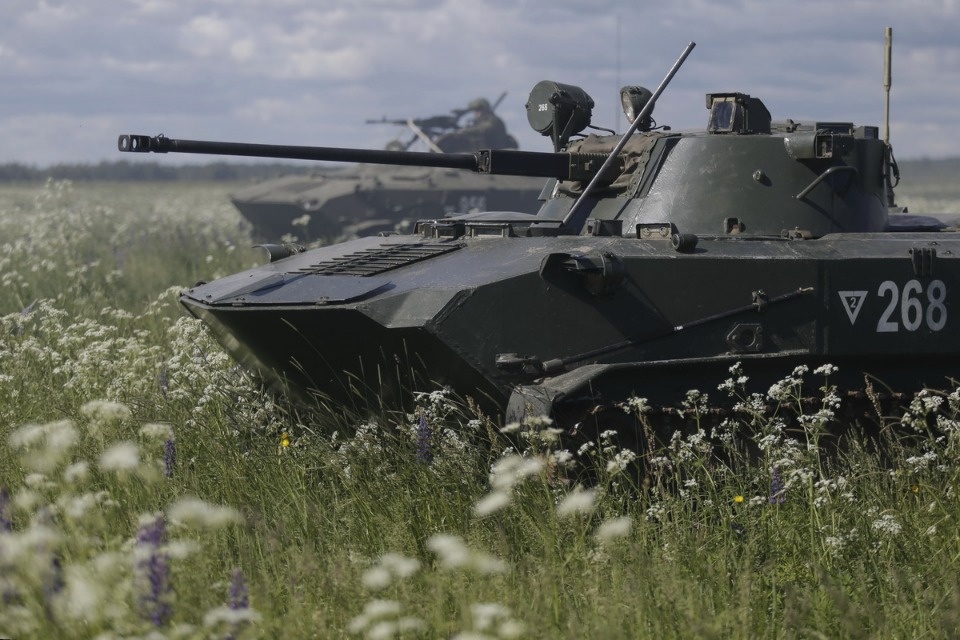 Тактические учения 76-й десантно-штурмовой дивизии. Тактические учения 76-й десантно-штурмовой дивизии.