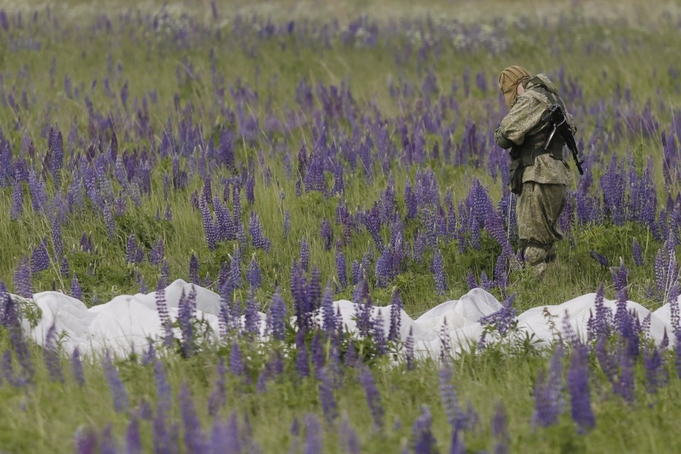 Тактические учения 76-й десантно-штурмовой дивизии. Тактические учения 76-й десантно-штурмовой дивизии.