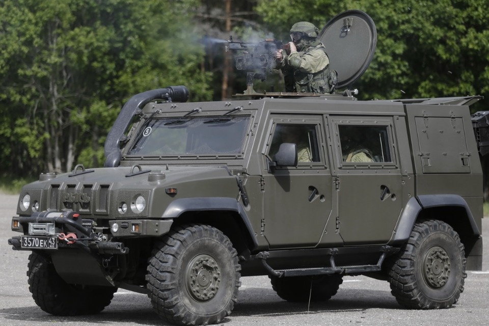 На учениях в Печорском районе десантники уничтожили условных боевиков На учениях в Печорском районе десантники уничтожили условных боевиков