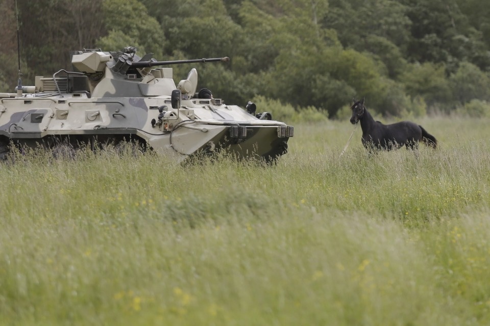 На учениях в Печорском районе десантники уничтожили условных боевиков На учениях в Печорском районе десантники уничтожили условных боевиков