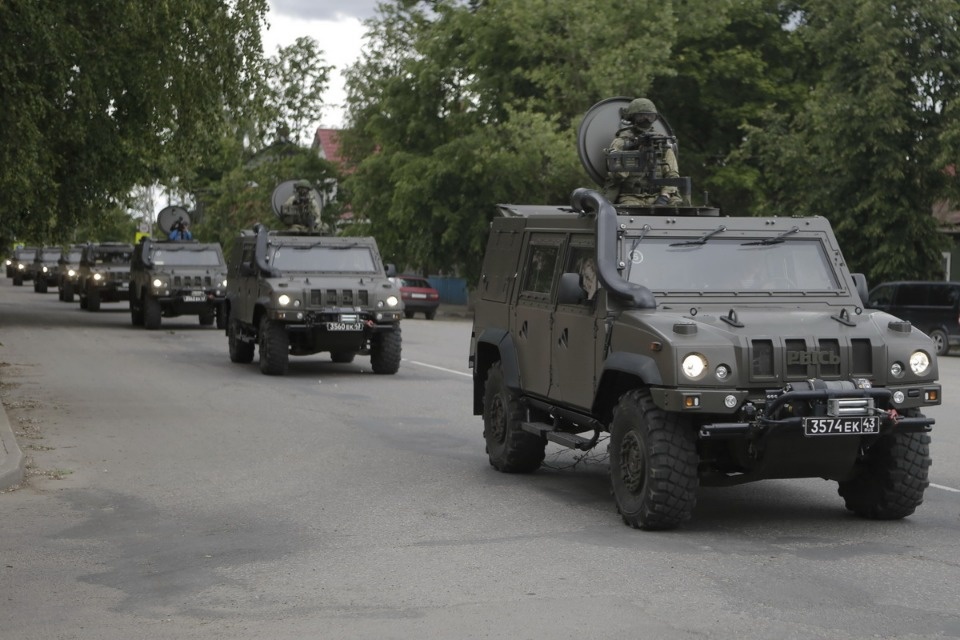 На учениях в Печорском районе десантники уничтожили условных боевиков На учениях в Печорском районе десантники уничтожили условных боевиков