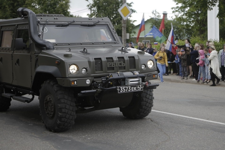 На учениях в Печорском районе десантники уничтожили условных боевиков На учениях в Печорском районе десантники уничтожили условных боевиков