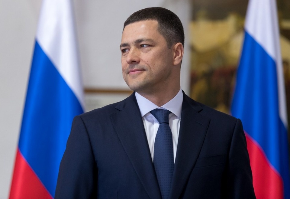 Накануне Дня России Михаил Ведерников вручил государственные награды Накануне Дня России Михаил Ведерников вручил государственные награды