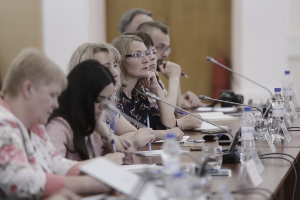 Пресс-конференции врио губернатора Псковской области Михаила Ведерникова