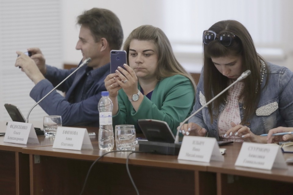 Пресс-конференции врио губернатора Псковской области Михаила Ведерникова