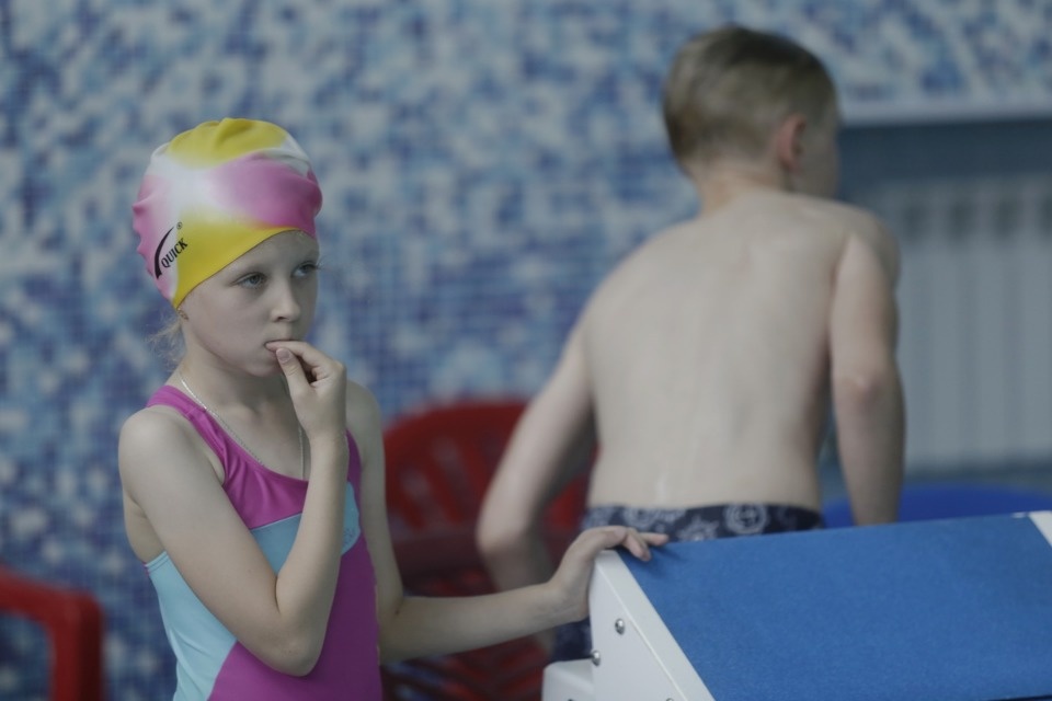 Соревнования по плаванию в бассейне «Барс» Соревнования по плаванию в бассейне «Барс»