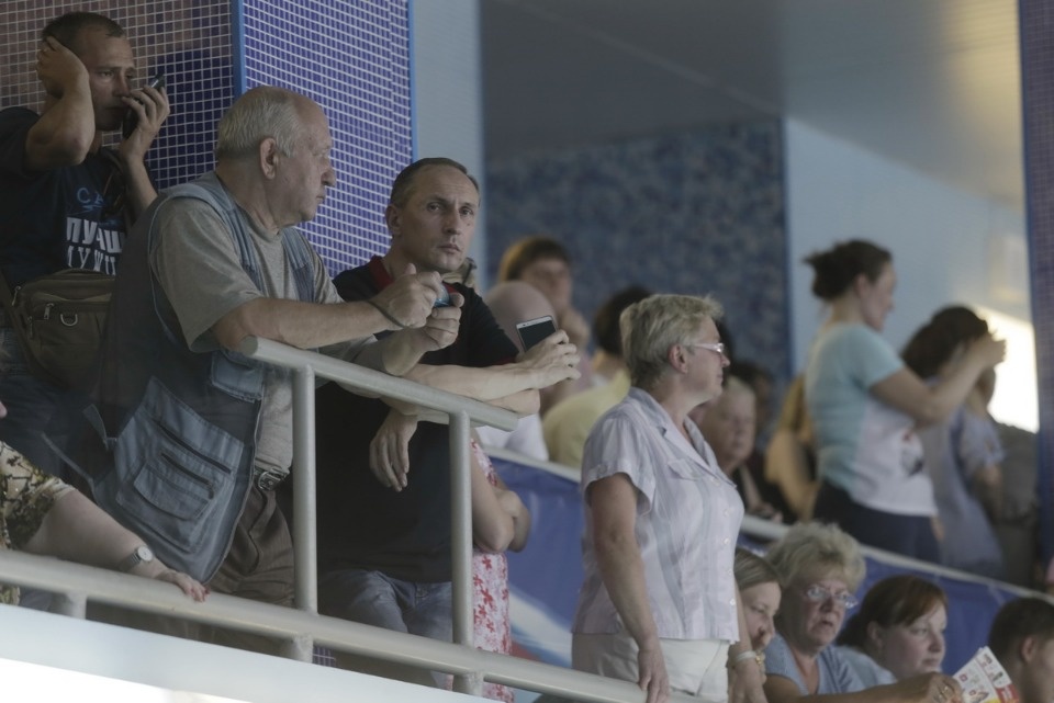 Соревнования по плаванию в бассейне «Барс» Соревнования по плаванию в бассейне «Барс»