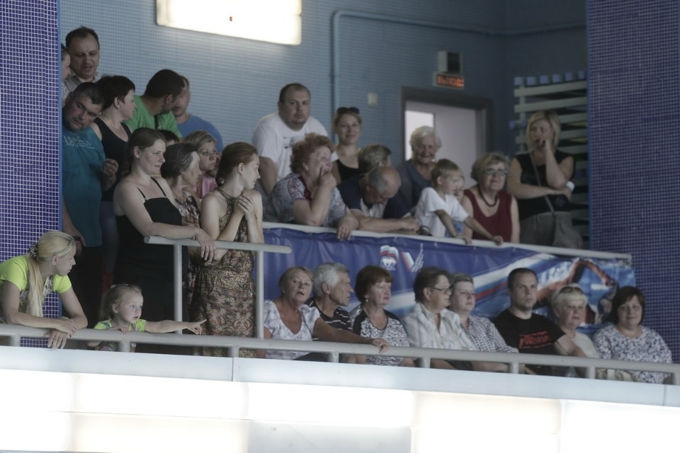 Соревнования по плаванию в бассейне «Барс» Соревнования по плаванию в бассейне «Барс»