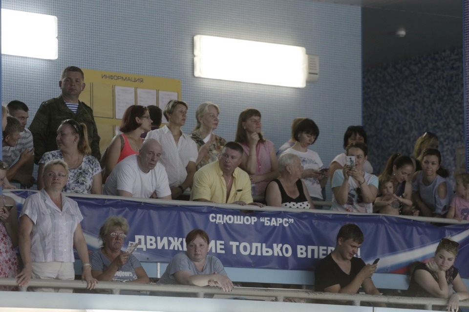 Соревнования по плаванию в бассейне «Барс» Соревнования по плаванию в бассейне «Барс»