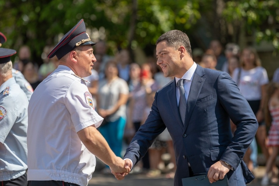 Михаил Ведерников поблагодарил псковских полицейских охрану порядка на ЧМ-2018
