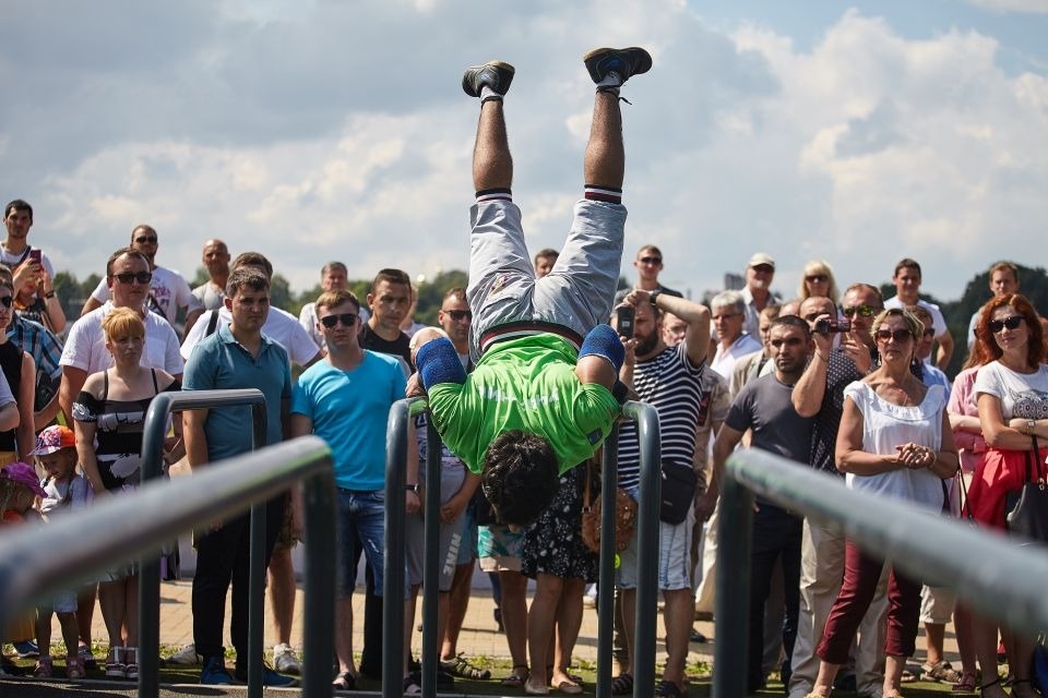 Жители Пскова с размахом отметили День города