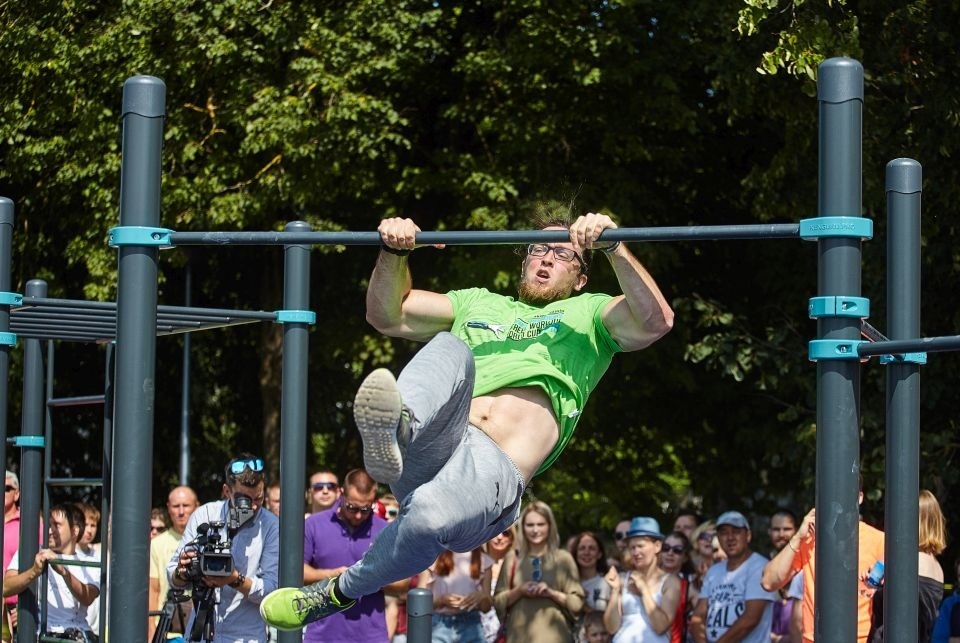 Жители Пскова с размахом отметили День города